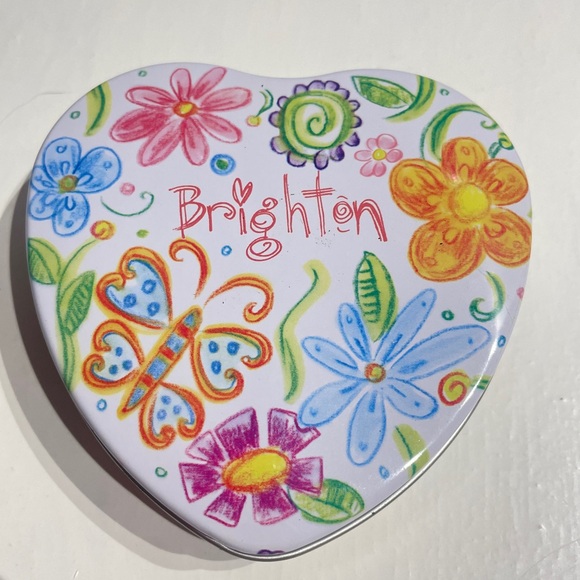 Brighton Set of 2 Metal Tins  Heart Shaped Jewelry package - Picture 3 of 9